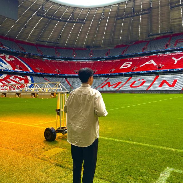 독일을 상징하는 세계적인 축구클럽 바이에른 뮌헨의 홈구장, 알리안츠 아레나⚽️