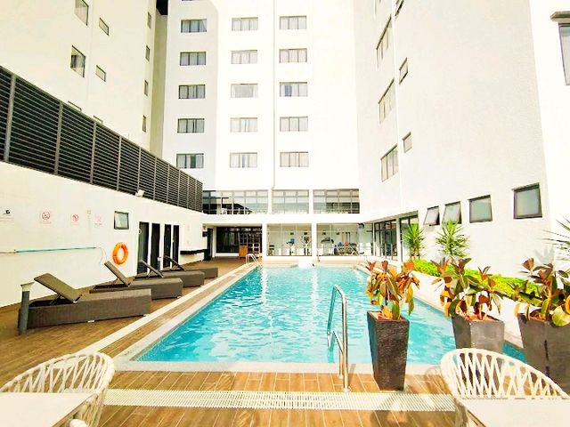 Stylish, Contemporary and Comfortable 