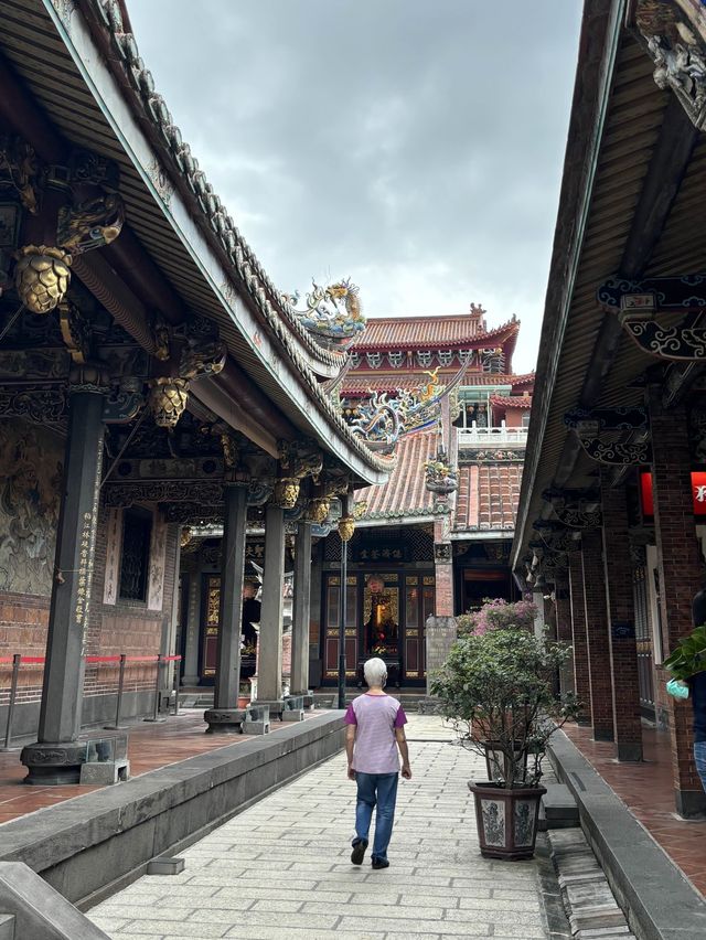 สายบุญ Ep.1 #Dalongdong Bao-an Temple