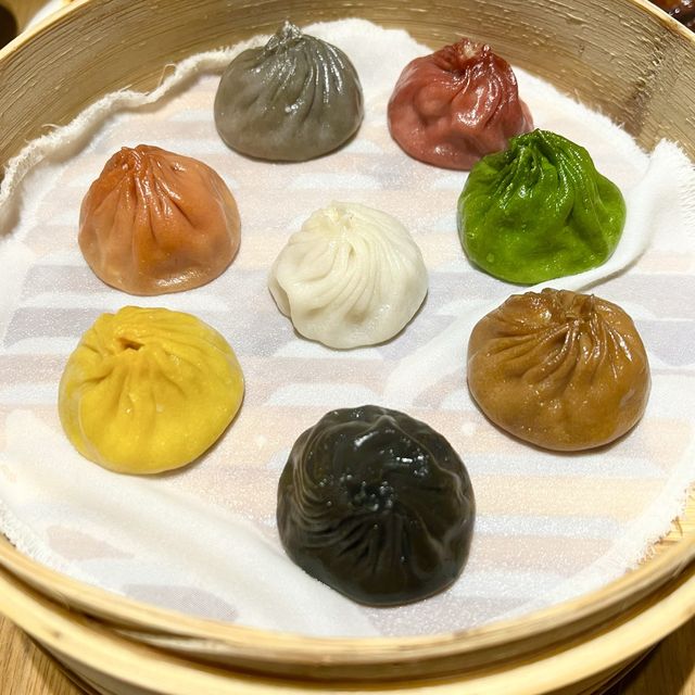 雅蘭中心樂天皇朝：特色皇朝小籠包，成都口水雞
