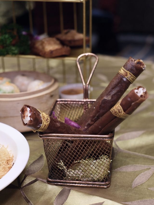 華麗裝潢，精緻點心