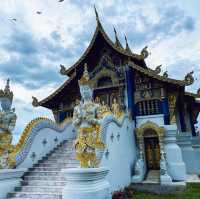 วัดพระนางจามเทวี