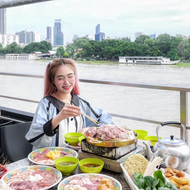 หมูกระทะ วิวดี ติดแม่น้ำเจ้าพระยา! บรรยากาศดีเวอร์