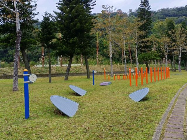 『大溪河濱公園』