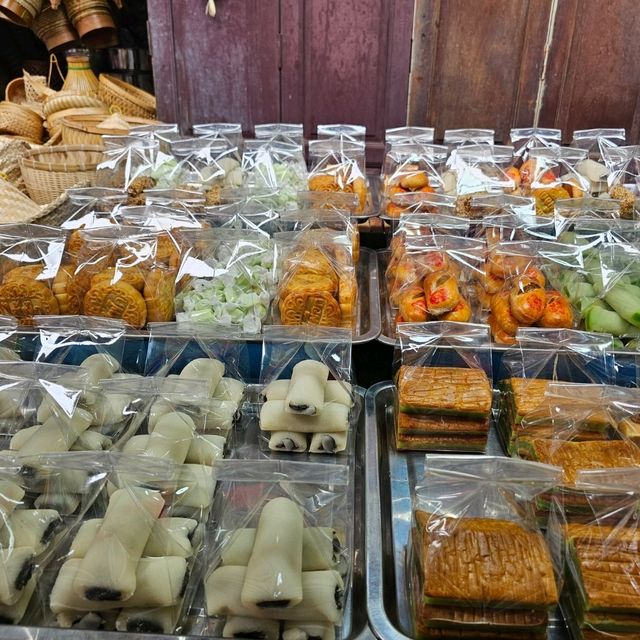 ตลาดสามชุก