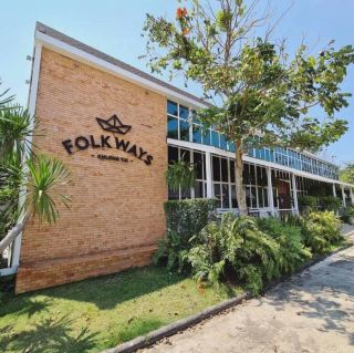 Folkways cafe & bistro khlongyai