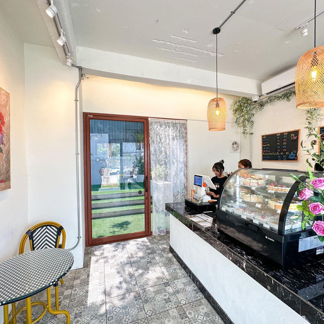Baan Phi Kraprao & Cafe บ้านพี่กระเพรา