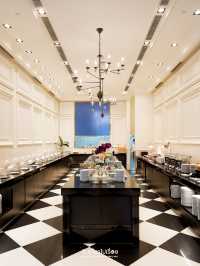 บุฟเฟ่ต์ข้าวต้มมื้อดึกที่ BlueSpice Cafe