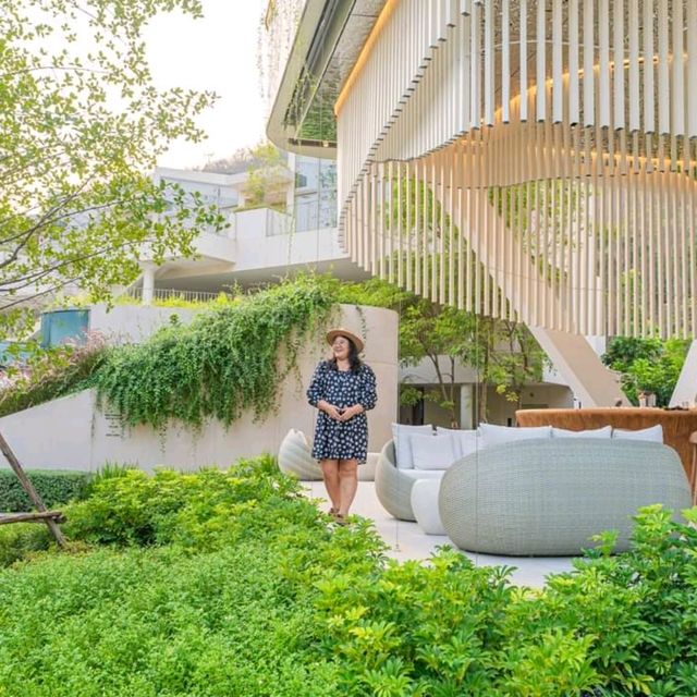 ที่พักเขาใหญ่สระว่ายน้ำลอยฟ้าใหญ่ที่สุดในไทย
