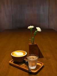 ☕ Suksamer Coffee คาเฟ่โทนนำตาลดูอบอุ่น