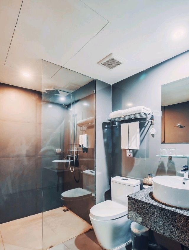 🌊 Stay at Lunar Patong