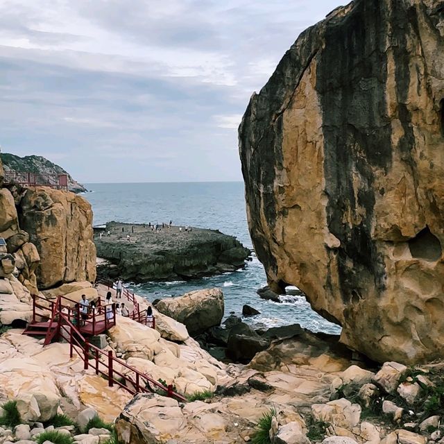 Exploring Vinh Hy Bay with my friends