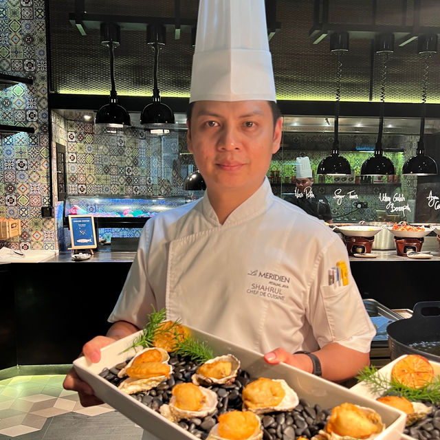 Oysters, seafood galore at Pasar Baru, Le Meridien PJ