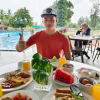 Themendous staying at Holiday Villa Cherating Pahang 
