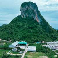 ภูเขาอกทะลุ