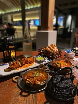 Local Maldivian Indian Cuisine🥙
