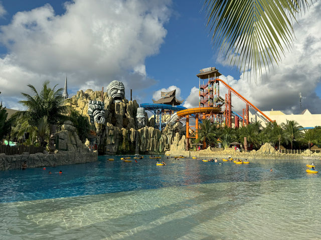 A World of Adventure, VinWonders