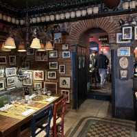 Popular restaurant in Florence