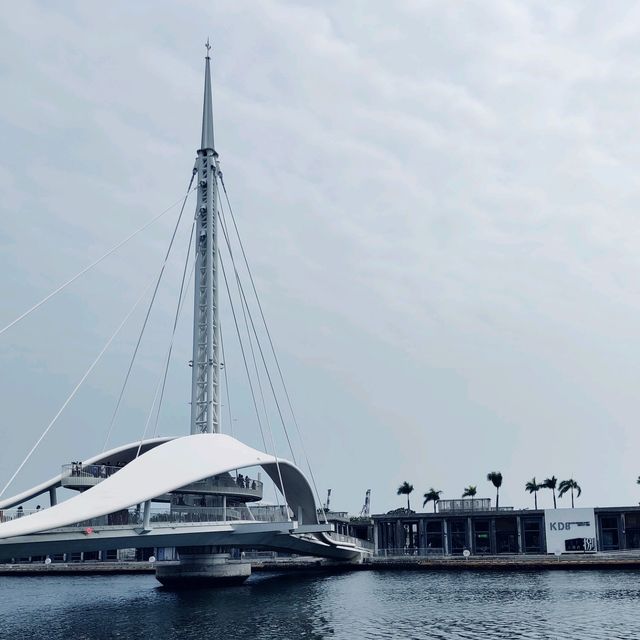 🎶 現代建築頂端 • 台南音樂 ×|× 文化 ×|× 地標 🌊