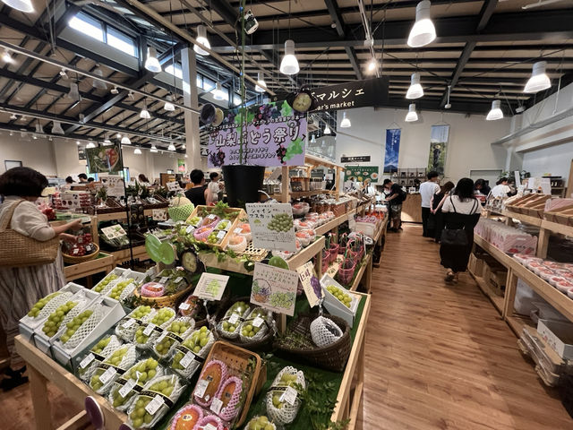 お土産探しにピッタリ! 旅の駅@河口湖🛍️