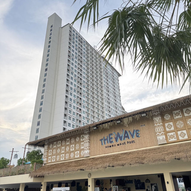 เที่ยวสวนน้ำ The Wave Hawaii Wave Pool 🛁