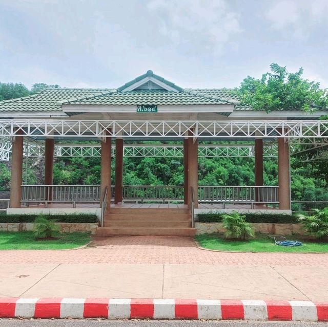 ชมวิวเขื่อนศรีนครินทร์ 