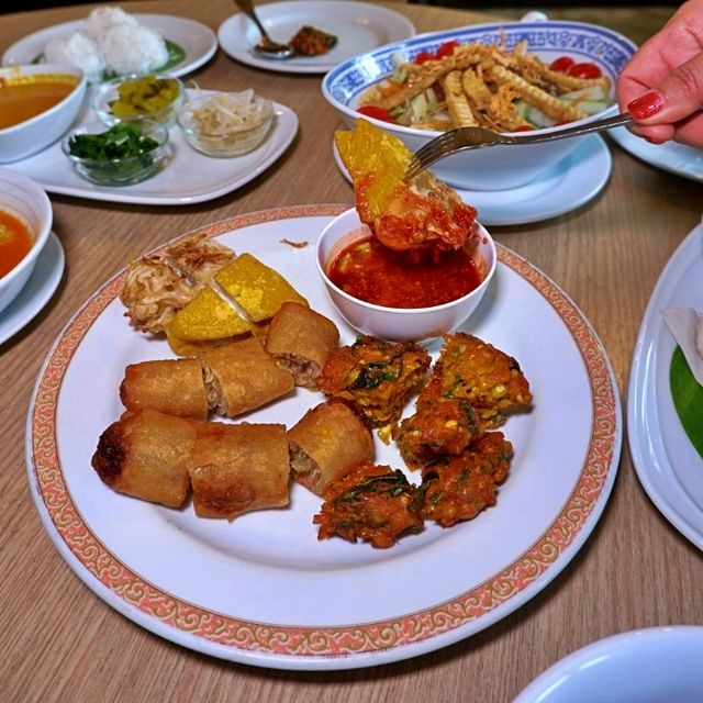 กินเจ ครัวเมอร์ลิน 