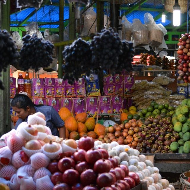 BERASTAGI FRUIT MARKET @MEDAN