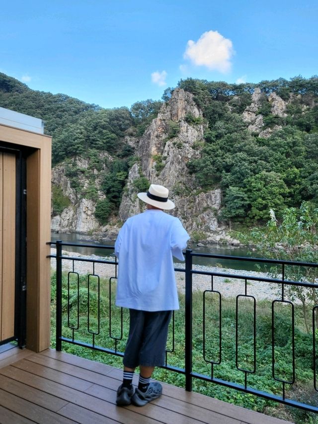 절벽뷰가 멋진 유럽풍 문경 감성카페