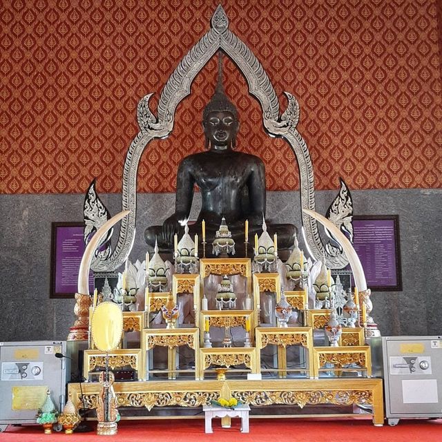 พระเนื้อสำริดองค์ใหญ่และสมบูรณ์ที่สุดของไทย