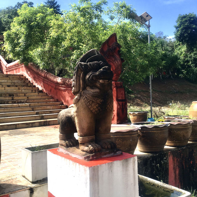 Wat Phuttramongkorn Betong