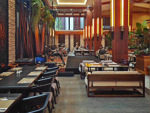 The Gems Mining Pool Villas Pattaya