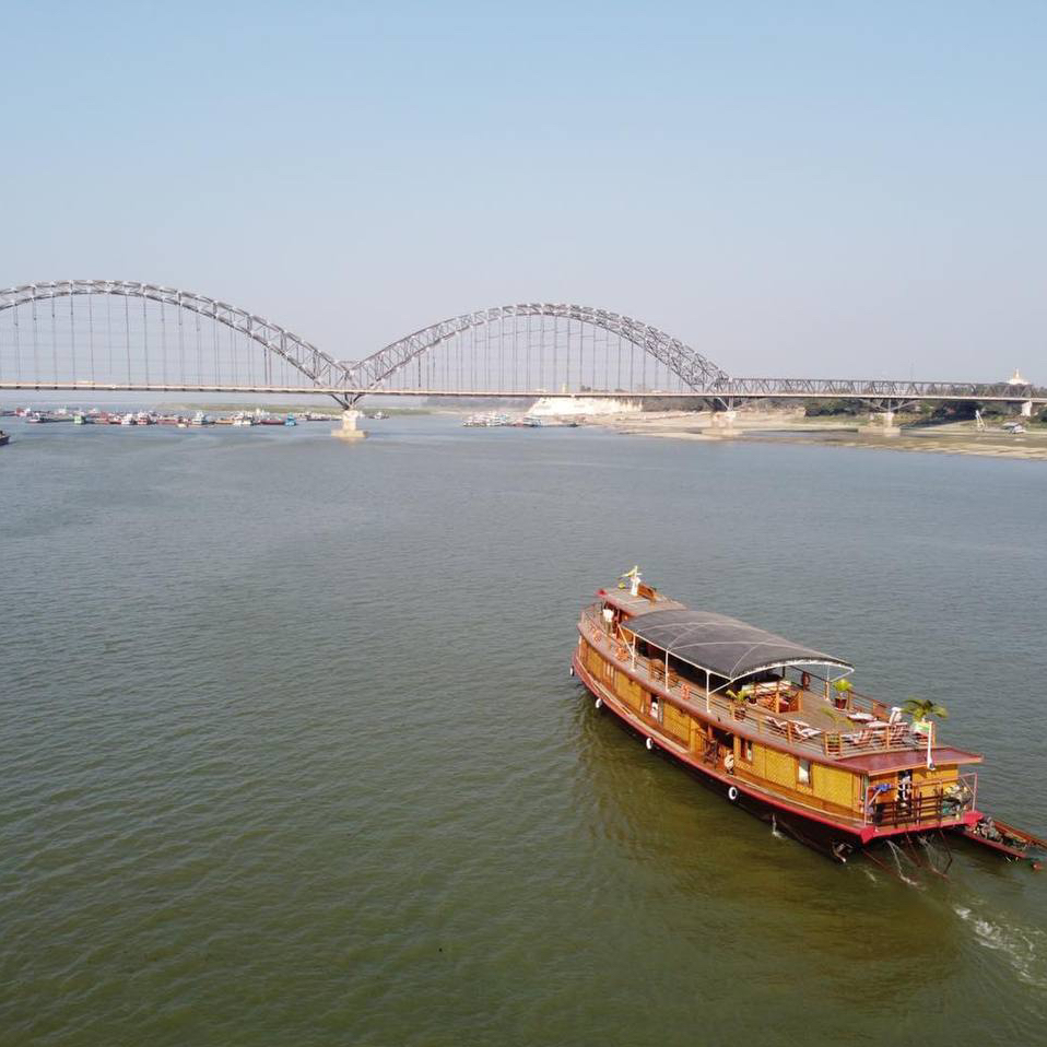 🇲🇲Du thuyền Bagan🚢 #Bagan #du thuyền #du lịch
Có năm phòng và chỗ ở chỉ giới hạn ở 10 người

Gói 1 người ngắm hoàng hôn 🌄 Giá bao gồm: 1700 baht
✅ Du ngoạn trên sông Ayarwaditty
✅Ngắm hoàng hôn trên du thuyền (4:30-6:30)
✅Cà phê, trà, đồ ăn nhẹ, cocktail

Gói chỗ ở cho 2 người bao gồm: 4900 THB
✅ Du ngoạn trên sông Ayarwaditty
✅Ngắm hoàng hôn trên du thuyền (4:30-6:30)
✅ Cà phê, trà, đồ ăn nhẹ, cocktail
✅🚢Ở lại một đêm
✅Bữa tối + bữa sáng
Đơn vị được tính theo tỷ giá hối đoái quán tính của nhà xuất bản. Nếu bạn cần giá thực tế, vui lòng tự kiểm tra tỷ giá hối đoái của đồng Baht Thái. Muah 😗... #Nơi tốt cho cha mẹ và con cái