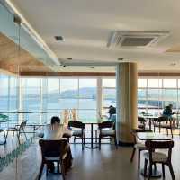 Café Amazon กลางทะเลชลบุรี
