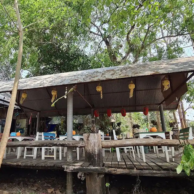ร้านอาหาร กั๊ตจัง