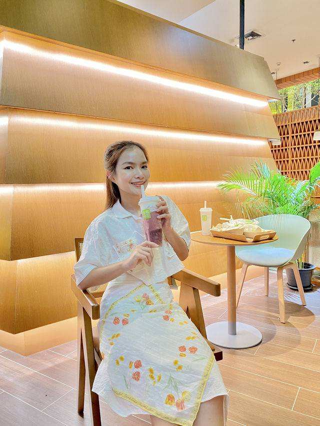 ชาผลไม้ตัวดัง Naixue Tea & Bakery