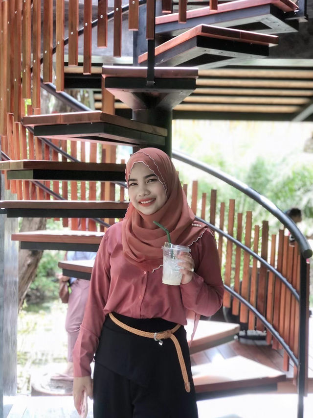 ธารคีรี - สวนกำนัน คาเฟ่ กระบี่