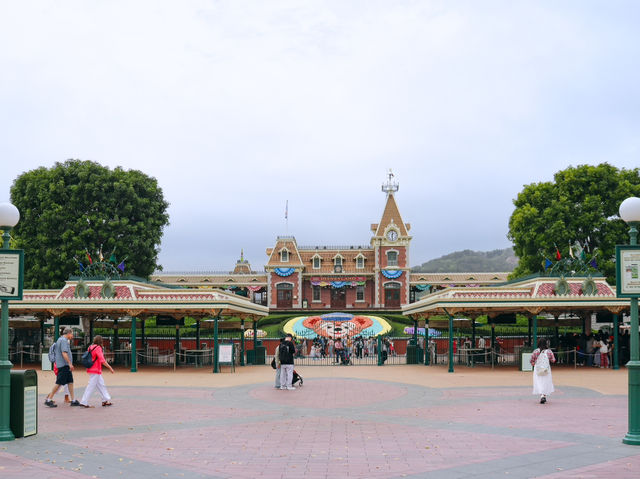 🎢✨ Hong Kong Disneyland