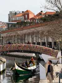 Is Aveiro worth a stop in between Porto and Lisbon?