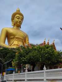 วัดปากน้ำ ภาษีเจริญ ที่ต่างชาติต่างรู้จัก
