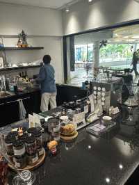 จิบกาแฟในมู้ดอบอุ่น @House of Hobby ทาวน์อินทาวน์