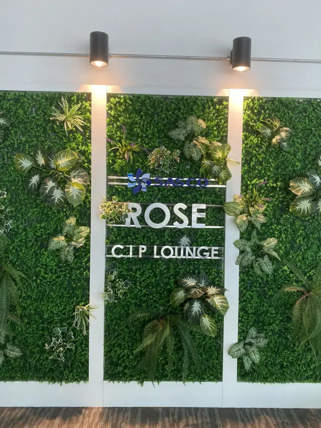 Rose CIPラウンジ タンソンニャット国際空港