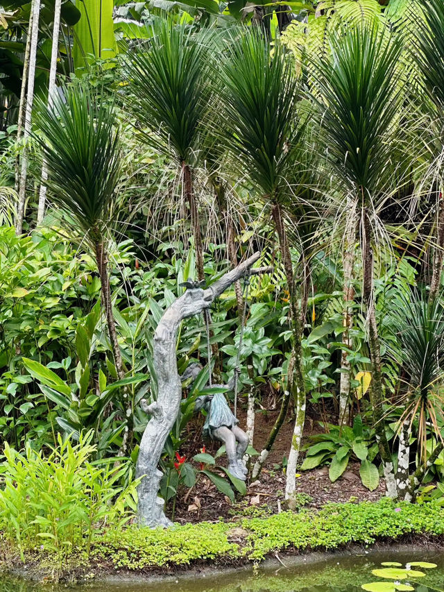 An Enchanting Retreat: The Ginger Garden 