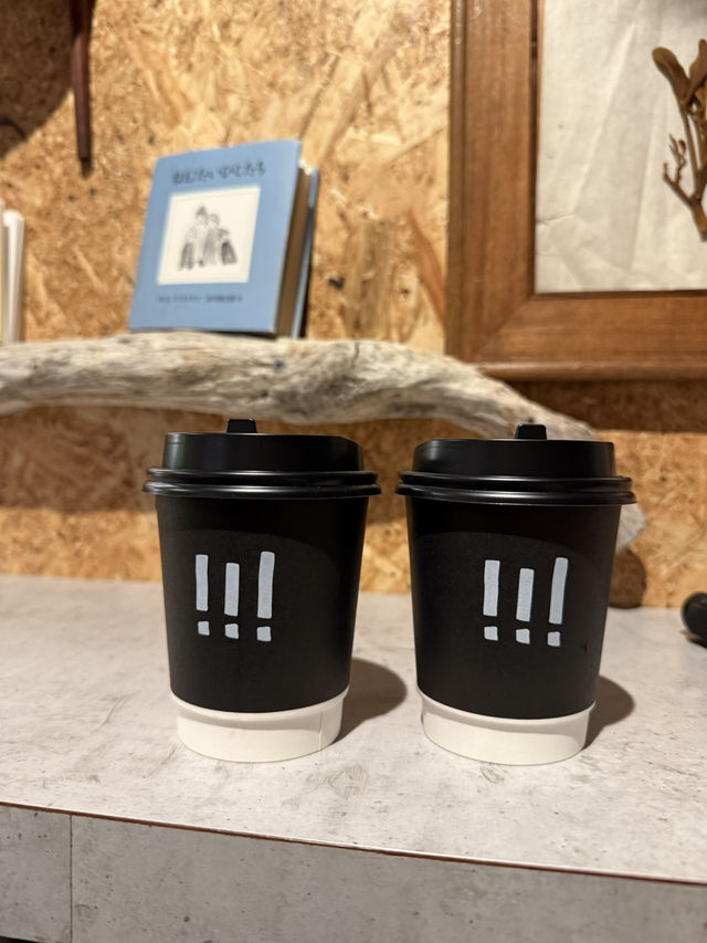 石段探索の途中におしゃれカフェで休憩☕️