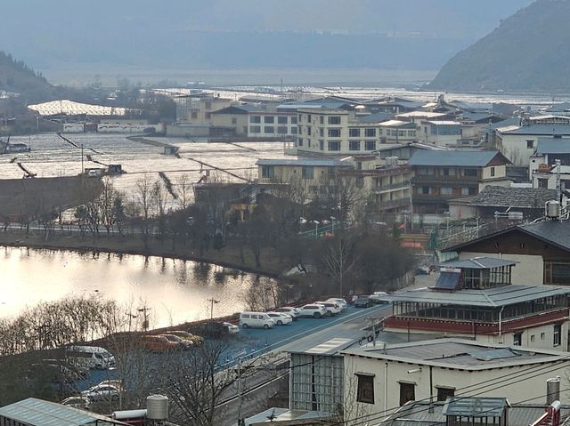 วัดซงจ้านหลิน (GandenSumtseling Monastery)