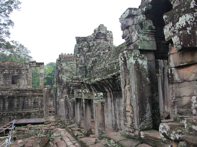 【Angkor Wat｜アンコール・ワット】 東南アジアの神秘と圧倒的スケール。世界最大級の石の寺院