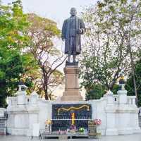วัดเฉลิมพระเกียรติวรวิหาร