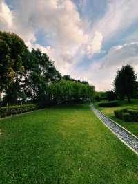 Breathe In, Bliss Out – Nature’s Escape at Taman Saujana Hijau!
