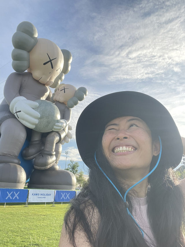 ชมฟรี ศิลปะระดับโลกบุกสยาม : KAWS