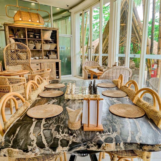 The Deli Cafe’ เขาหลัก จ.พังงา